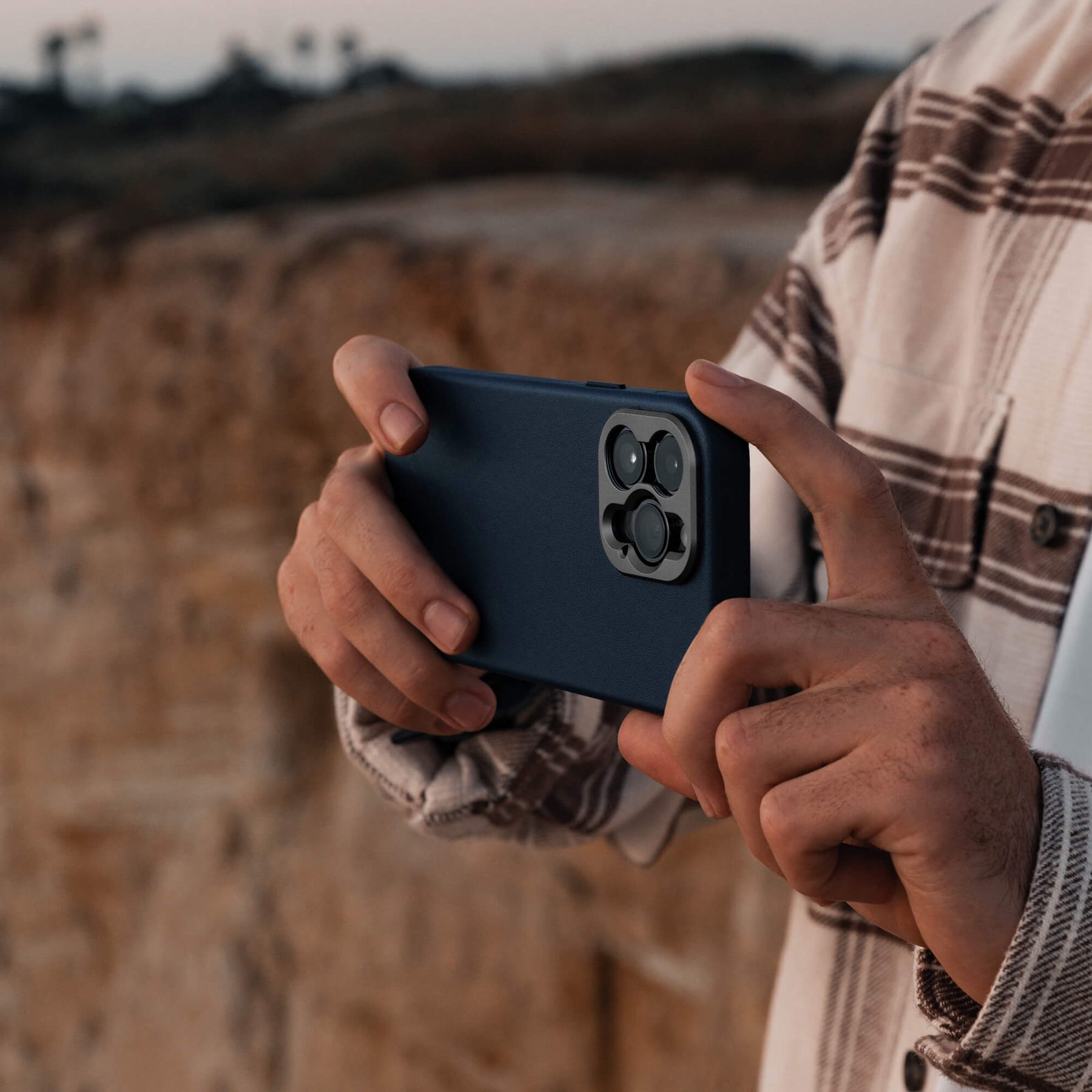 Leather Case - iPhone 15 Pro - Navy Blue